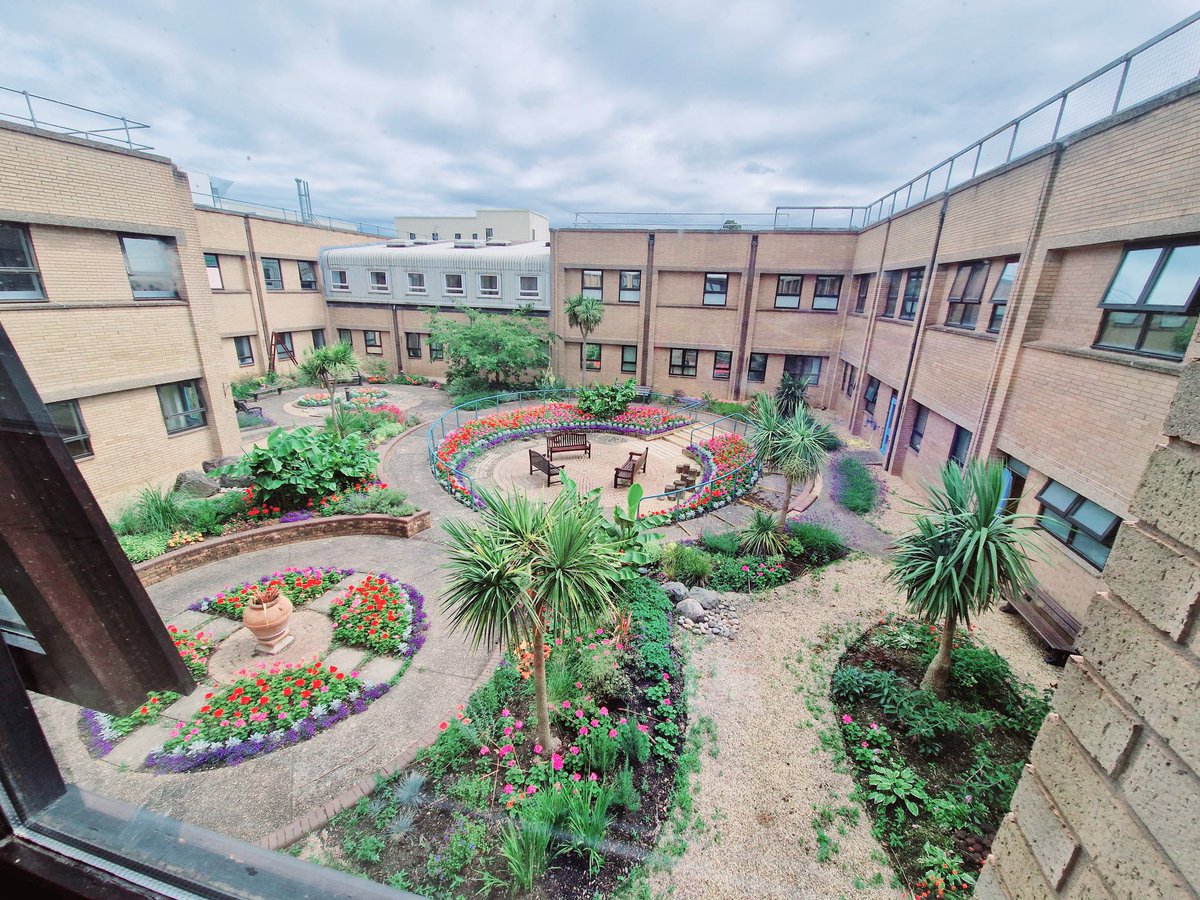 Beutiful workplace <a href="/Leic_hospital/">Leicester's Hospitals</a> <a href="/LeicResearch/">Research at Leicester's Hospitals</a> 
#flowergarden #NatureBeauty