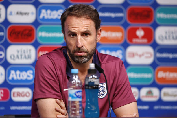 Mercado_Ingles's tweet photo. Inglaterra le otorgaria el titulo de "Sir" a Gareth Southgate si logra ganar la Euro2024.  [Telegraph] https://t.co/Xw32fwXrAv