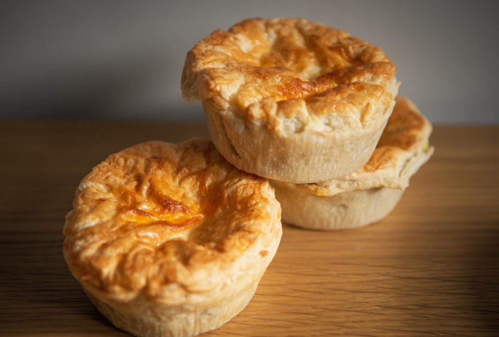 Hello Good Pie tweet media