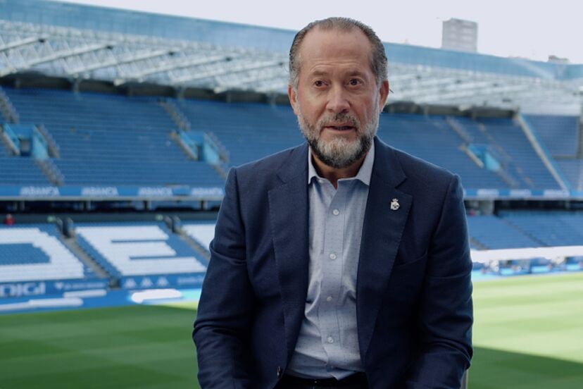 AlexYanezFC's tweet photo. Juan Carlos Escotet, presidente y máximo accionista de Abanca, es según la Lista Forbes de 2023 la cuarta fortuna entre los más ricos de España.

Michelle Clemente fue internacional Sub-17 (mundialista) y Sub-20 con Venezuela, también jugó en el Depor femenino. https://t.co/jjdrk1OCxe