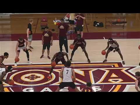 ImmersionVideos's tweet image. Go on the court with Tobin Anderson in this open practice with Iona Men's Basketball from #NABC

youtu.be/PFZZTQMqg4s?si… 

Then go beyond the court and get teaching breakdowns for Tobin's high pressure defensive system: tobinandersonbasketball.com