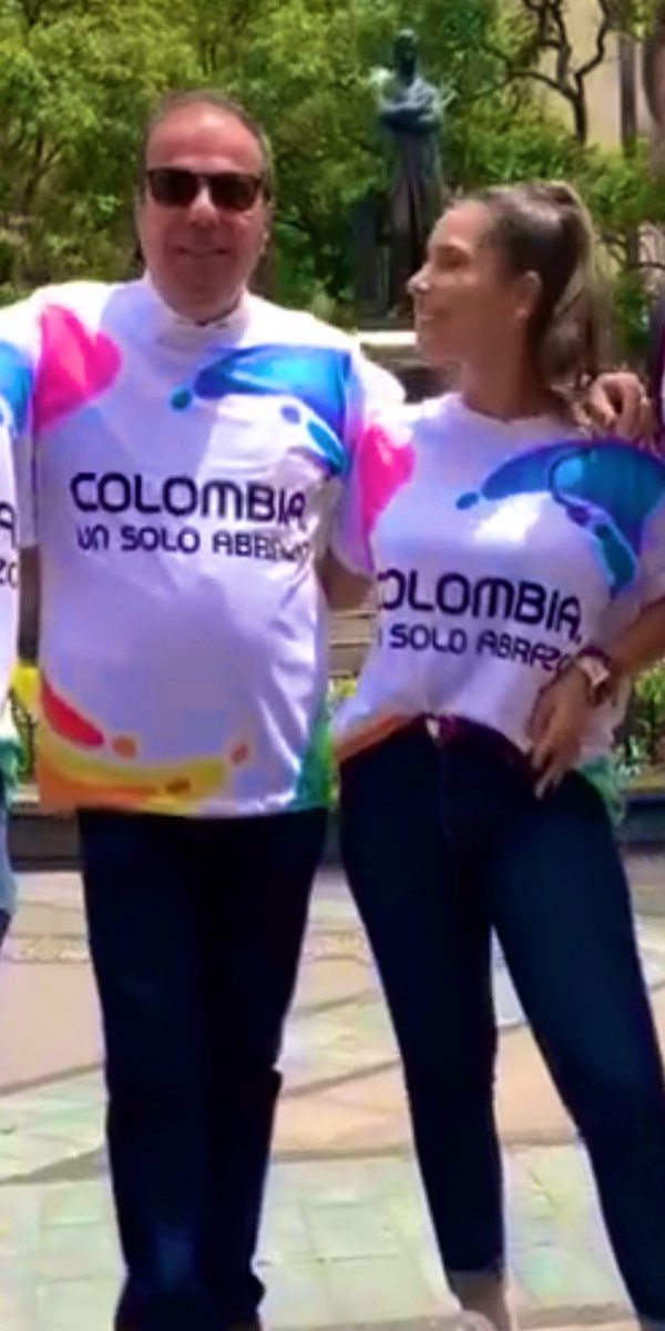 Qué duro tu partida maestro! 
Hoy en el cielo; te abrazo. 
Fortaleza a tu familia y regocijo en a mi amado <a href="/Teleantioquia/">Teleantioquia</a>