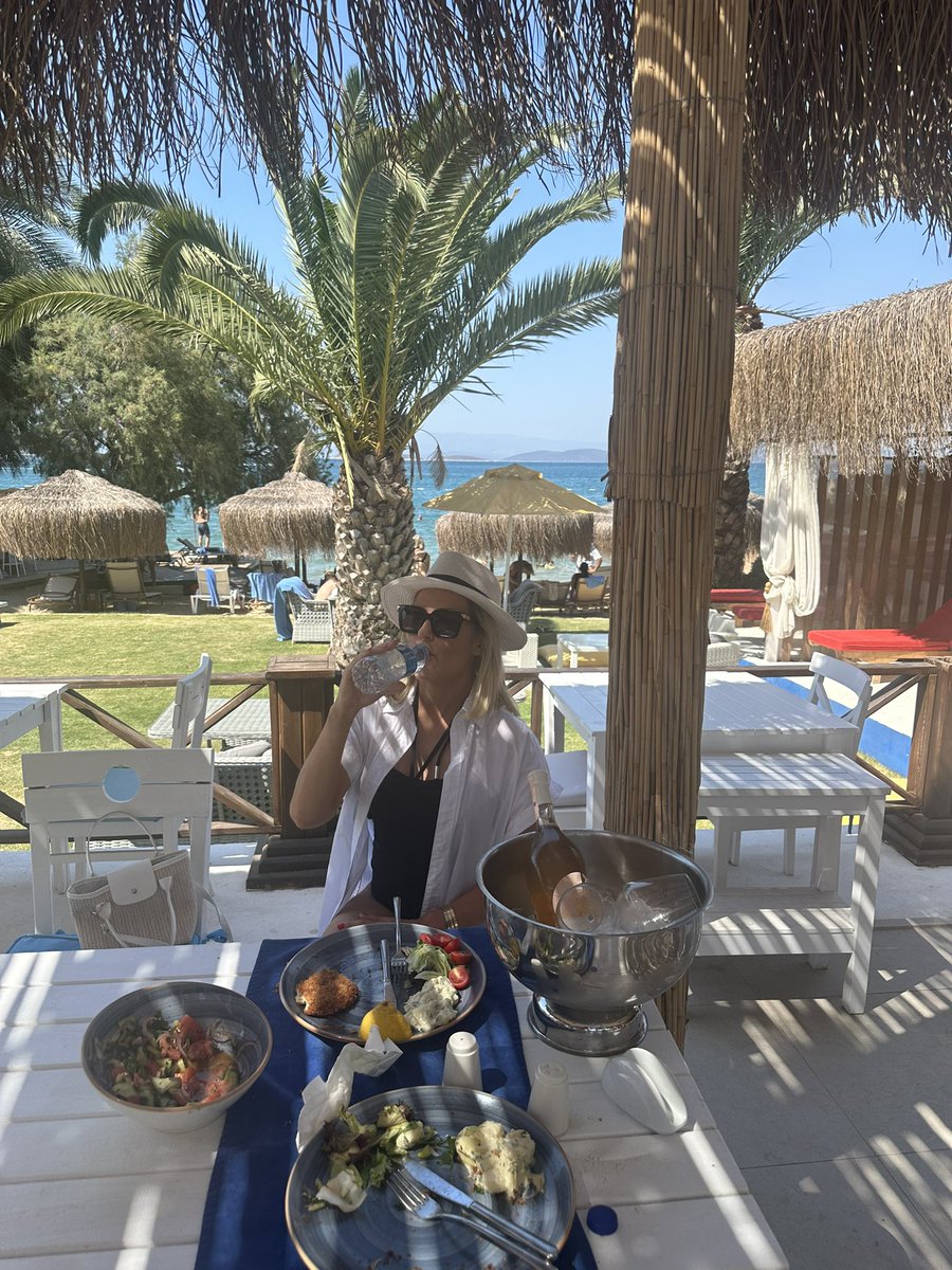 Beach Club days 🥗🩱⛱ ☀️🍷<a href="/TokaBodrum/">TOKA Bodrum Hotel & Beach Club</a> #Torba #Bodrum #Turkey