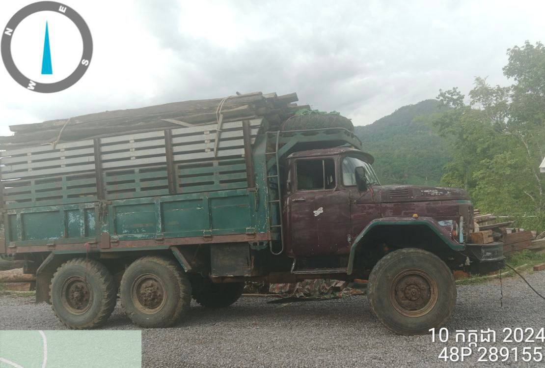 Illegal timber is like Pokemon, you gotta catch 'em all. #3 was found and impounded. Someone is not going to be very happy about this. Considering the local Police charge 50,000R per tractor load from the villagers for "Protection" from the NGO, and no doubt charged these drivers