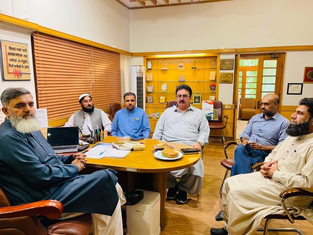 asfandyarkk's tweet photo. Called on CEO @BRSP_Pakistan Dr. Tahir Rasheed. discussed ongoing projects in this region. CEO-BRSP shared details of BRSP’s future planning for the development in Balochistan. Assured full support on all forums for the best interest of vulnerable communities of #Balochistan. https://t.co/umB8qsNLF2