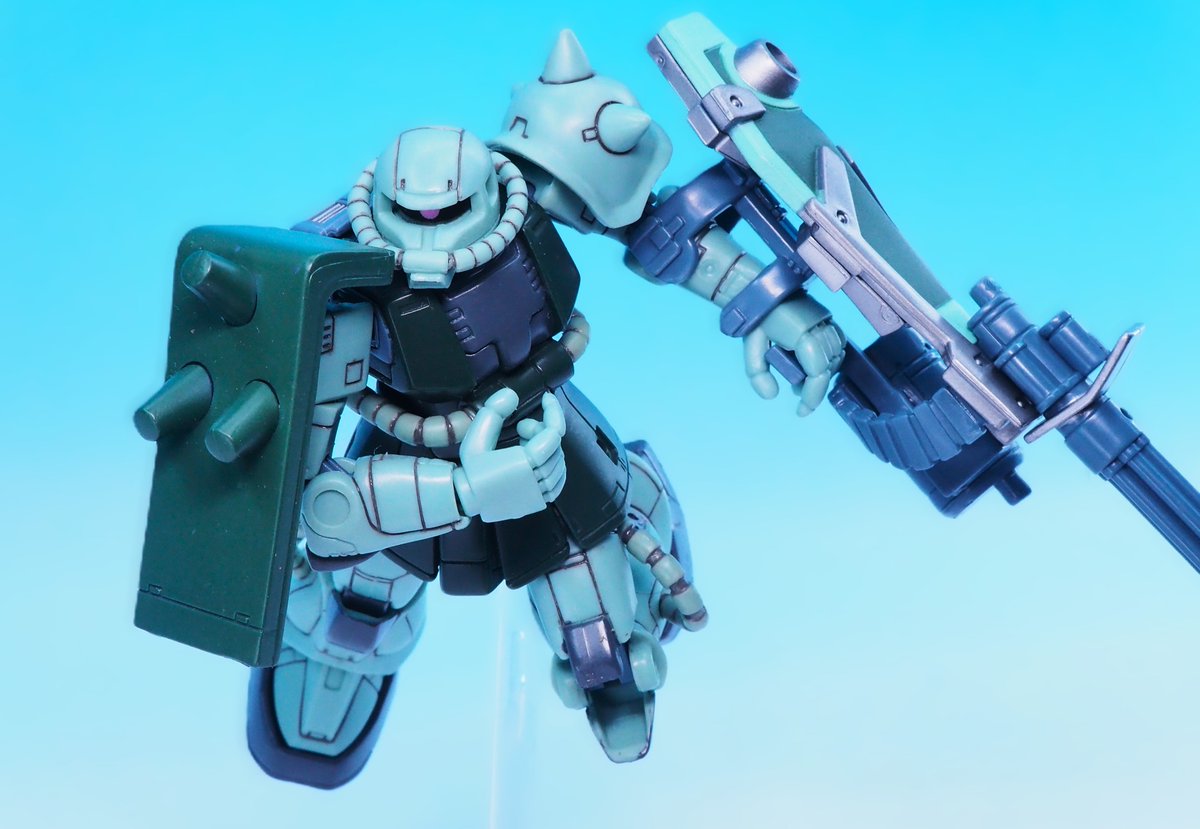 実際に装備させるとこんな感じ。 08小隊に登場する「陸戦型ザクII」の