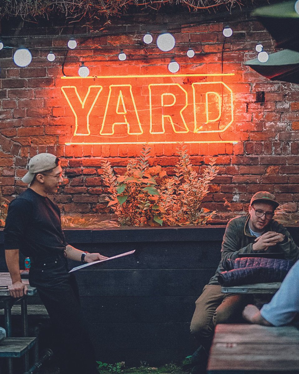 Aquilo uses a straightforward yet efficient refrigeration strategy to keep Wayland's Yard cosy and inviting.

Read more at the link below:

🔗 issuu.com/jandmgroup/doc…  

#cafelifemagazine #cafelife #cafebusiness #refrigeration #waylandsyard #cafeindustry #cafesector #fridges