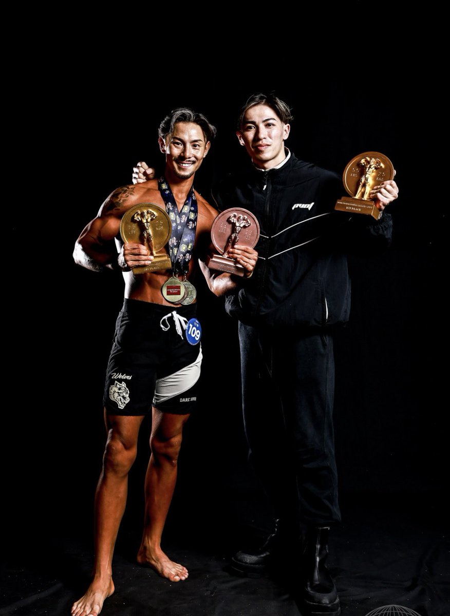 Mar17N's tweet photo. champion🏆🏆

#筋トレ
#FWJ
#フィジーク https://t.co/btcs9csUag