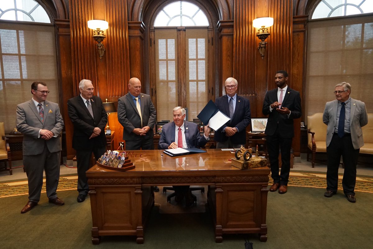 KWindham74's tweet photo. Signed 7/9/24, effective 8/28/24 https://t.co/vUAKGOp5y0