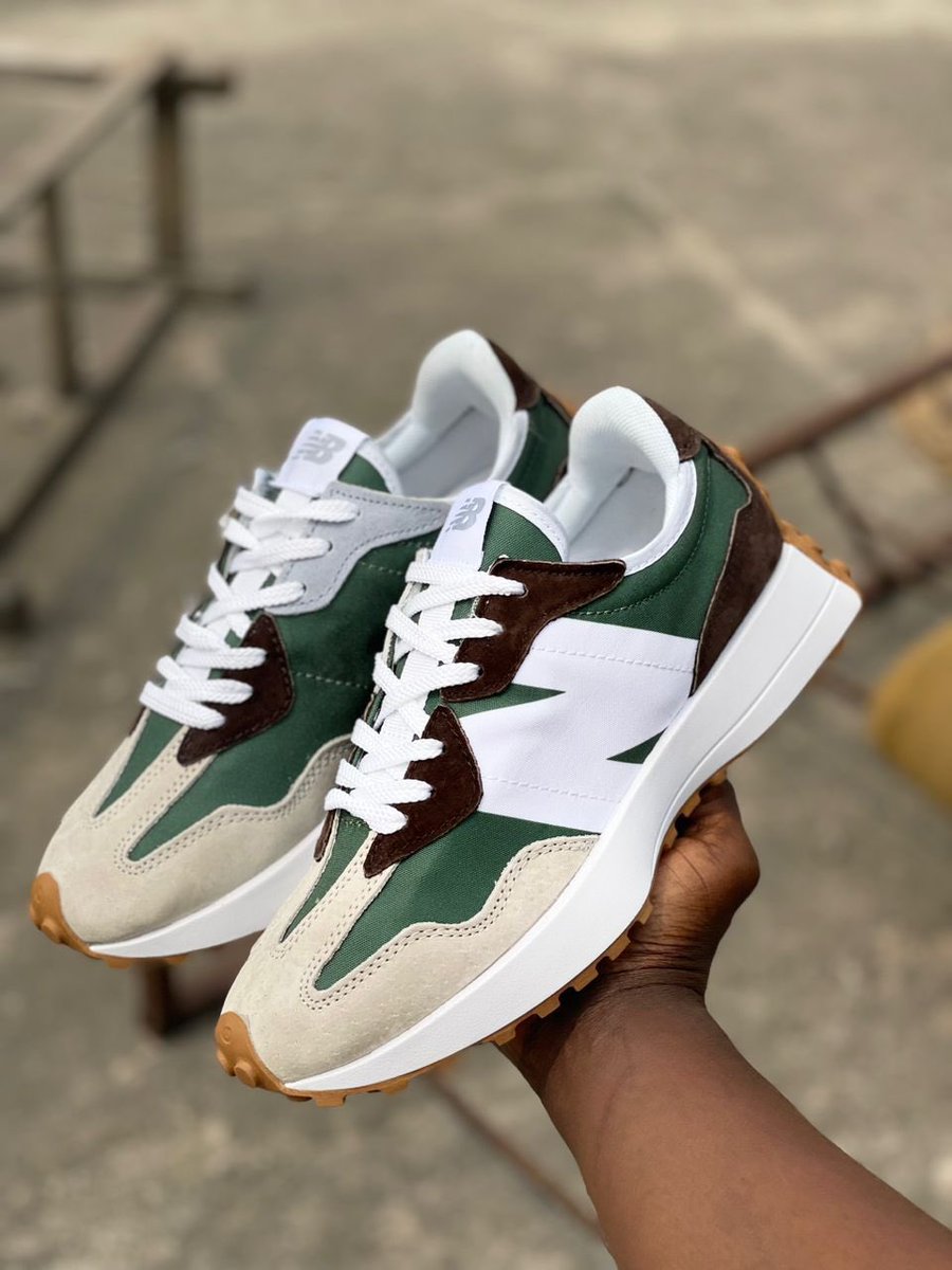 SELFSTORE_'s tweet photo. New balance 327
Pointure : 39 à 44
Prix : 40$
Whatsapp : https://t.co/hTUa6ZPqks
#Selfstore https://t.co/C2H1394HKs
