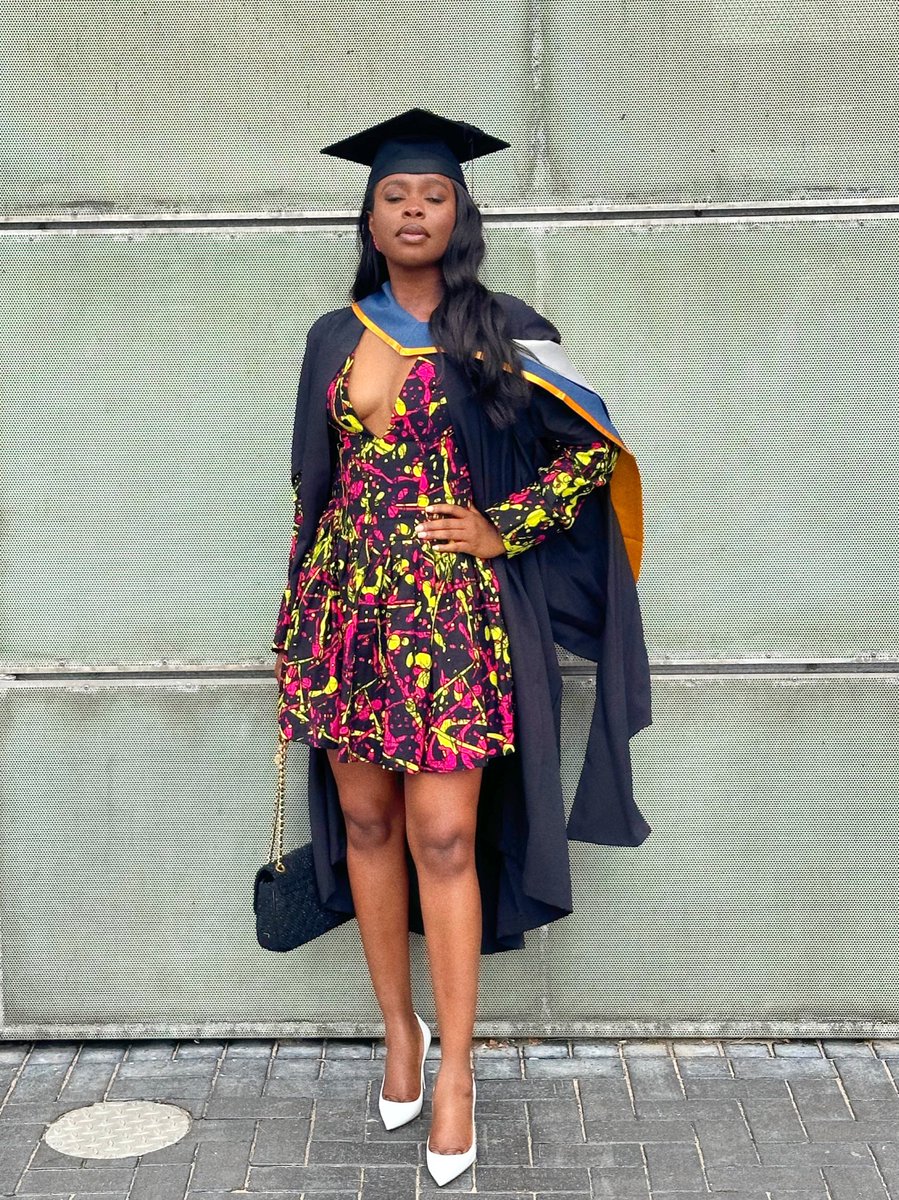 michelleeffect's tweet image. Distinction MSc. 👩🏾‍🎓 

Beyond grateful 🙏🏽❤️
X @shopenadia