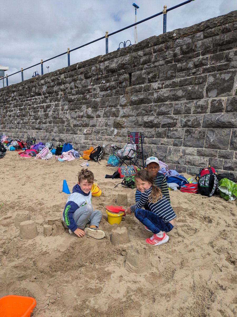 LlanFach2029's tweet photo. 1C have had a fantastic day out at Barry Island! https://t.co/EXabbFKcRT