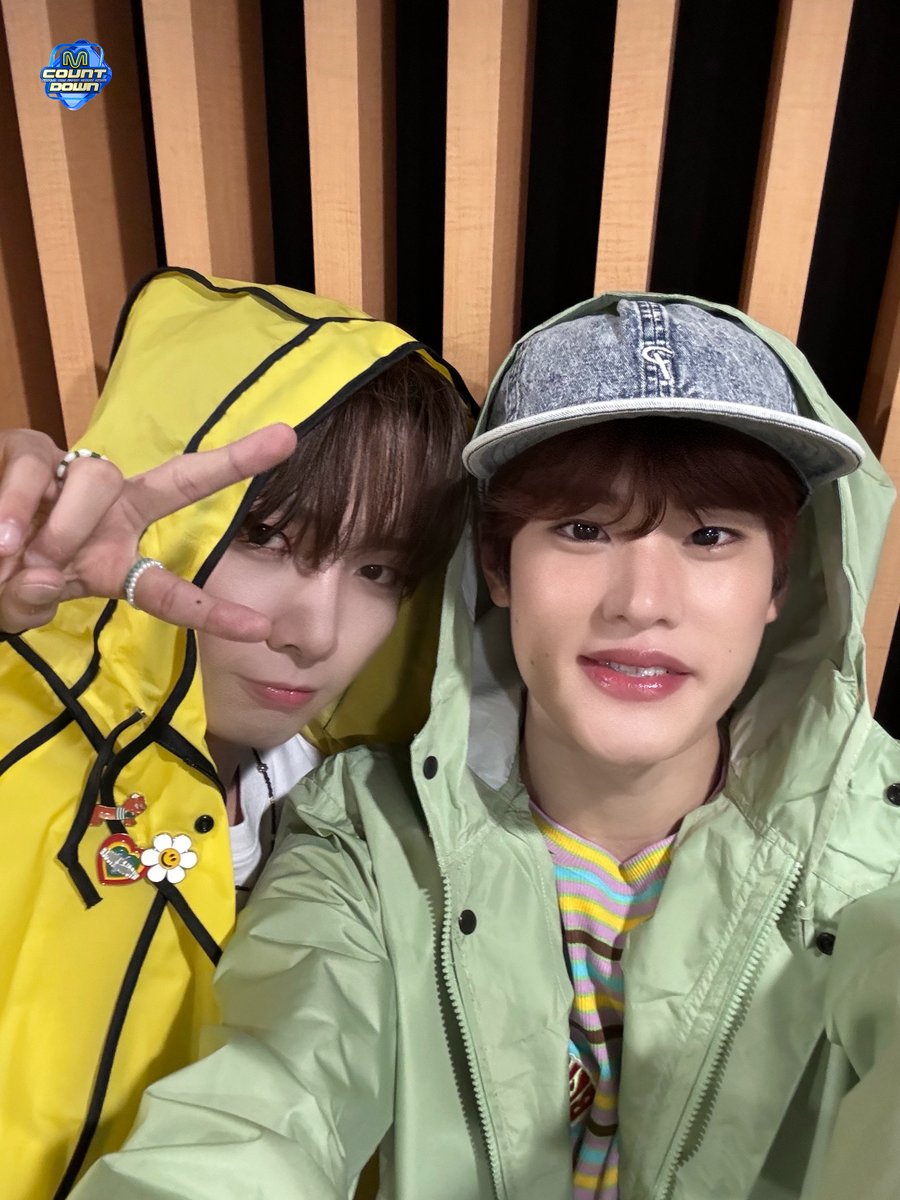 MnetMcountdown's tweet photo. 이번 주 MC 의상 컨셉은! 🐶🐥🐱🔀

MC석에 방청 오시는 팬분들도! 안방 1열의 팬분들도!
🐶🐥🐱🔀로 드레스코드를 완성해 주세요!

⚠️ 드레스코드는 권장 사항으로 필수가 아닙니다 ⚠️

#엠카운트다운 #MCOUNTDOWN https://t.co/PuuBNSBI5s