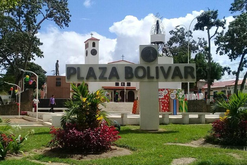 parragagraciela's tweet photo. Upata capital del municipio Piar Estado Bolívar. 
Upata significa «mi tierra» Posee importantes colonias de inmigrantes italianos, españoles, chinos, dominicanos, chilenos, Peruanos y Ecuatorianos.
Su fortaleza económica es su potencial agropecuario, de ganadería vacuna. https://t.co/9trnBxzlik
