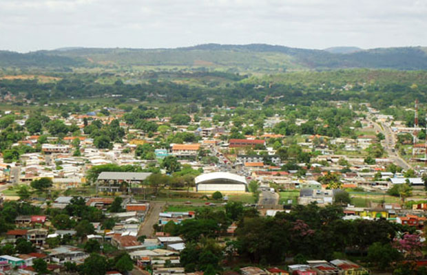 parragagraciela's tweet photo. Upata capital del municipio Piar Estado Bolívar. 
Upata significa «mi tierra» Posee importantes colonias de inmigrantes italianos, españoles, chinos, dominicanos, chilenos, Peruanos y Ecuatorianos.
Su fortaleza económica es su potencial agropecuario, de ganadería vacuna. https://t.co/9trnBxzlik