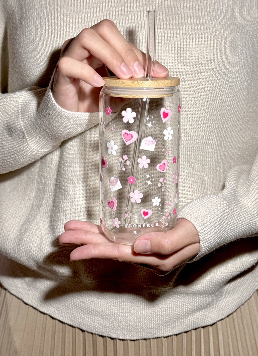 RM 50 CASH GIVEAWAY ALERT‼️

I nak bagi RM 50 CASH and this cute Flonerch Glass Tumbler worth RM 39!

EASY STEPS TO WIN:

1) Like &amp; RT this tweet
2) Like &amp; RT my pinned tweet
3) Comment “Done 😍”

I akan announce the winner hari jumaat, 12.7.2024 pukul 9 malam. GOODLUCK!! 🎉