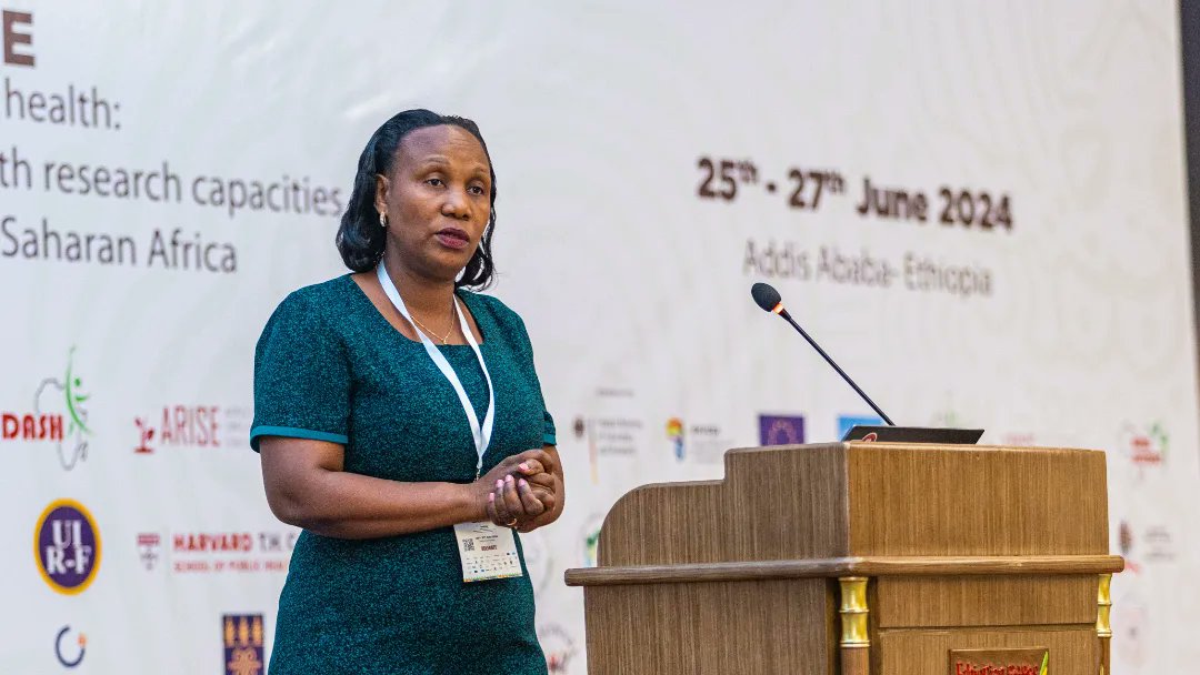 AAPH_Africa's tweet photo. Launch of the Lancet Publication on ARISE Doctoral Training at the #DASH_CAHSSA Conference showcased the #ARISE_Network's efforts in addressing the need for enhanced public health workforce capacity across Africa.
#AAPH_Africa | #ForBetterPublicHealth
@HarvardChanSPH https://t.co/VIQ0jPZP0L