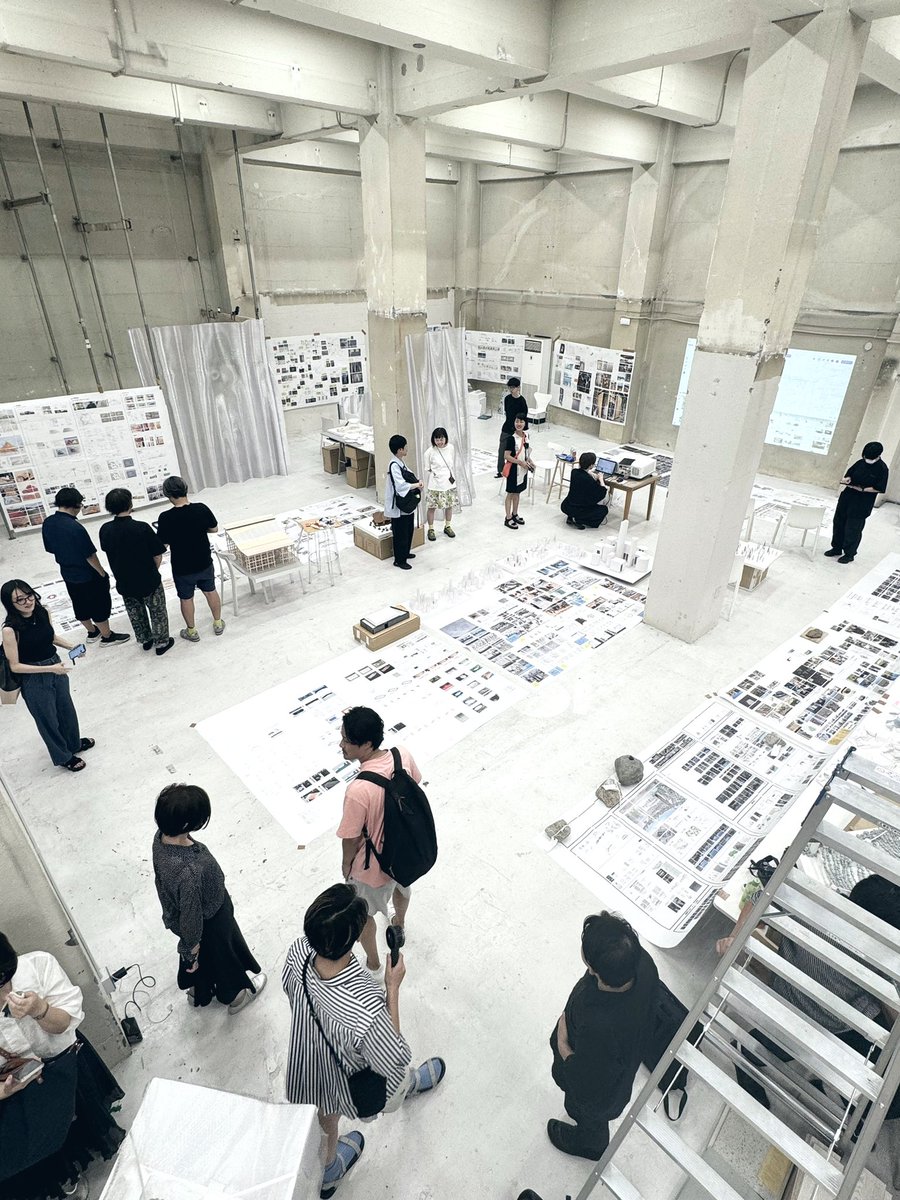 今日は2025万博で休憩所などを設計している若手建築家20組が藤本事務所にて一堂に会した

素晴らしい提案と熱意

新しい時代を切り開く若い建築家たちの活躍が楽しみです！