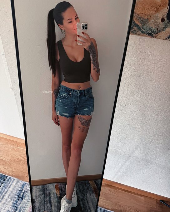 Liebst du meinen Duft? 🔥 👉 https://t.co/m19AR6IiW7 https://t.co/YdpqcKuOT0