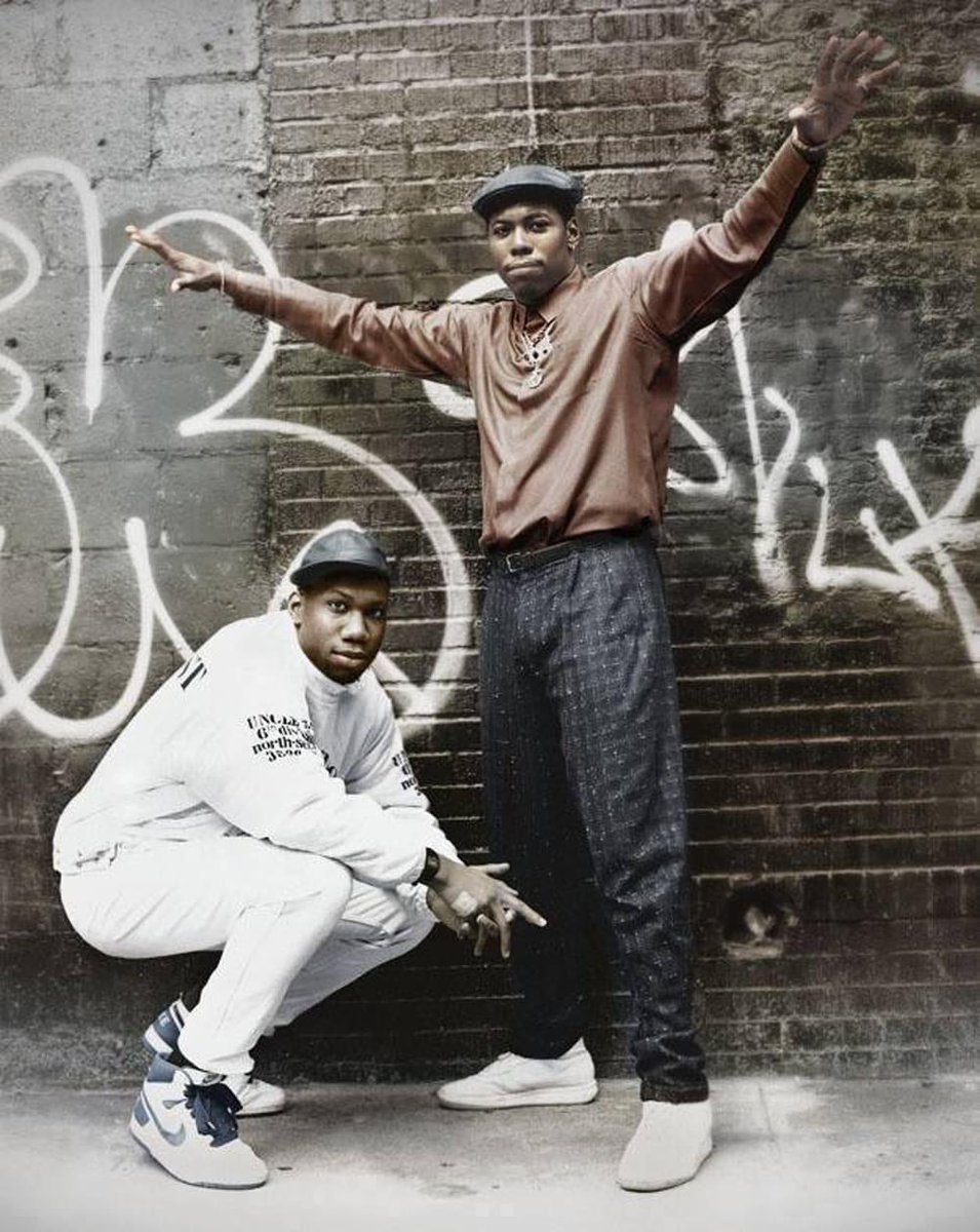 ArtistLiveGold's tweet photo. DJ Scott La Rock and KRS 🎙️🔥
Photography by Janette Beckman. https://t.co/J6UjYihPxs