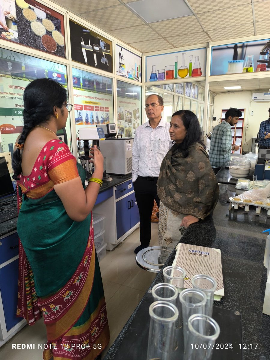 Today MD GAICL D H Shah IAS, AGM H K Desai and I/C DM  V B Vaghela visited ICAR - IIMR, Hyderabad and their incubation centre - NUTRIHUB. Insightful discussion, advances in food processing with focus on millets.