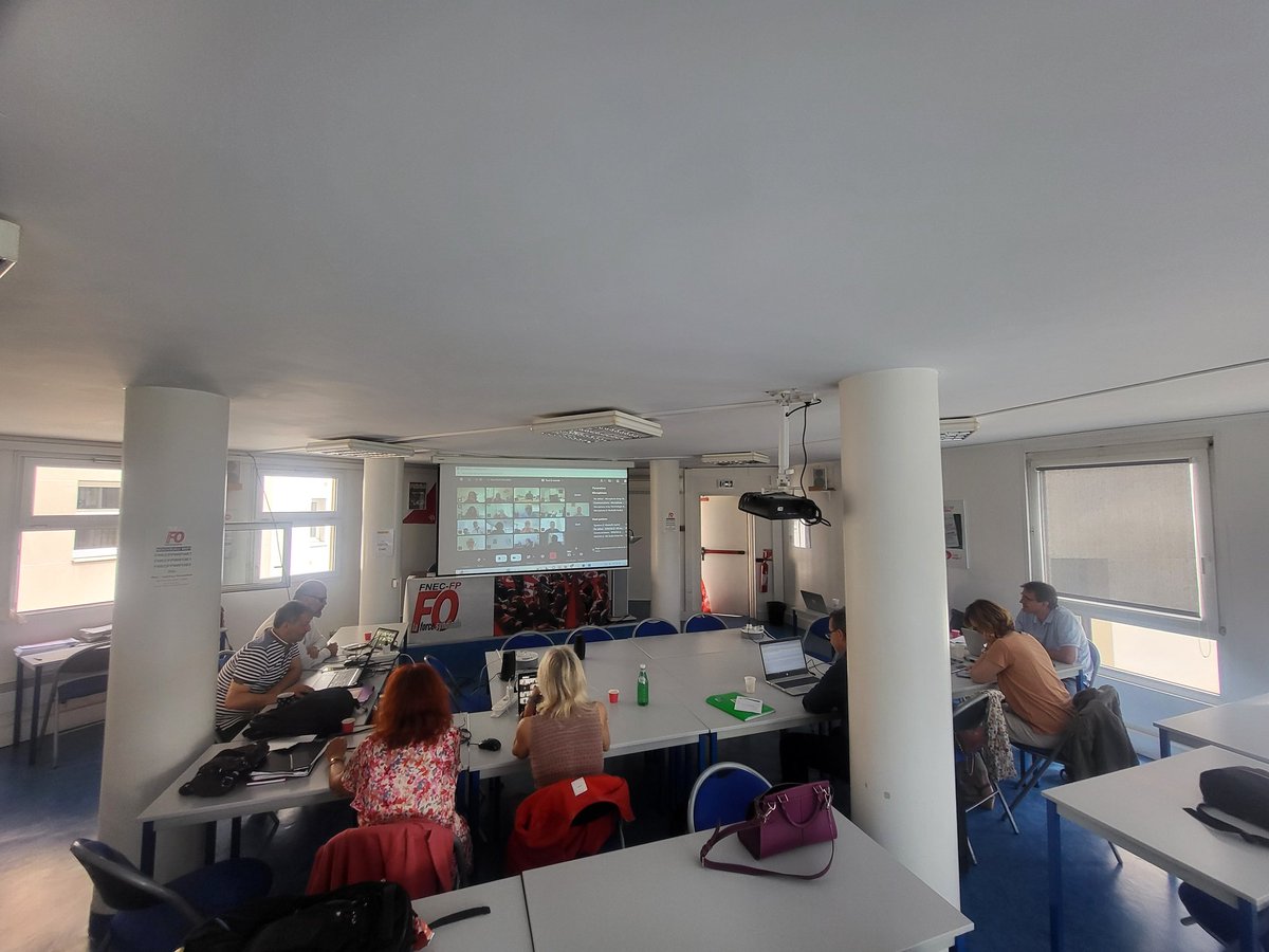 IdfoLille's tweet photo. Réunion en format mixte (présentiel et visio) du Bureau National d' #IDFO. #engagement au service de tous les #perdirs ! https://t.co/XyzTlUXaR0