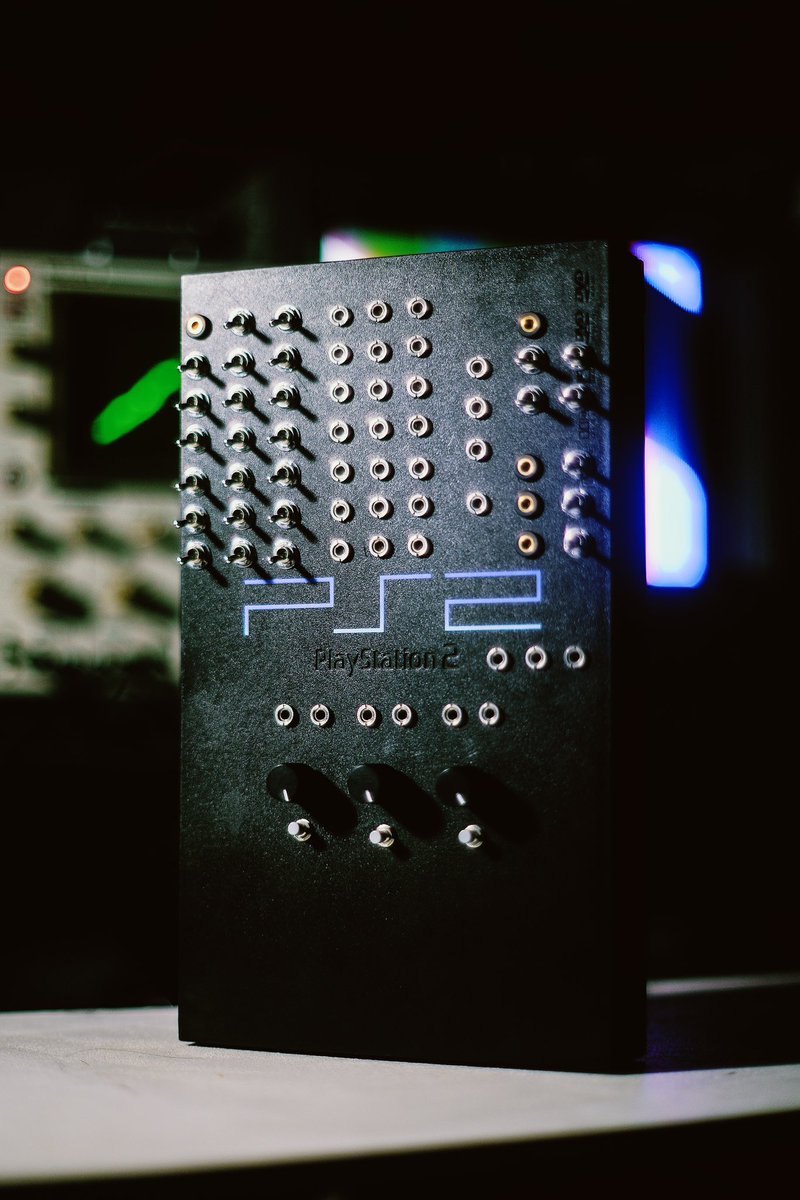 DIY Modular Video Synthesizer PS2