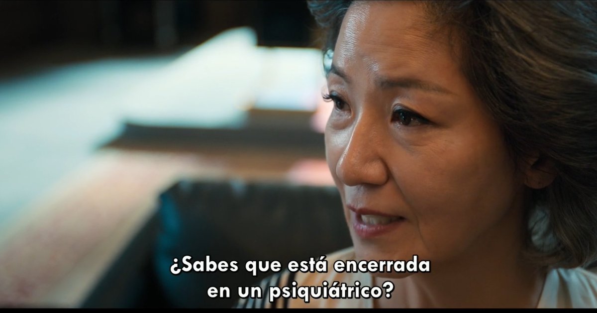 AkrgFullMoon's tweet photo. #RedSwanEp3|#RedSwanEp4|#화인가스캔들|#WanSoo enfrenta a su familia  política, filtrando la información del hijo ilegítimo y el desfalco de dinero, mientras #DoYoon sabe que el cabeza de familia fue ☠️, #Kim sin vergüenza no puede lidiar con nada ahora su hijo es su hermano🤣 https://t.co/CEP91S34jO