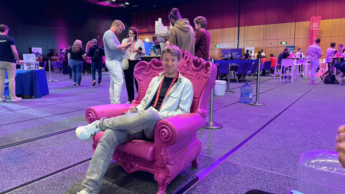 re_signal's tweet photo. The amazing Re:signal leadership team is having a blast at #turingfest2024 in Edinburgh. 

If you see them there, stop by and say hi!

…you may even find @kevgibbo relaxing on his new favourite chair! 😅 https://t.co/CWgnjZdBEr
