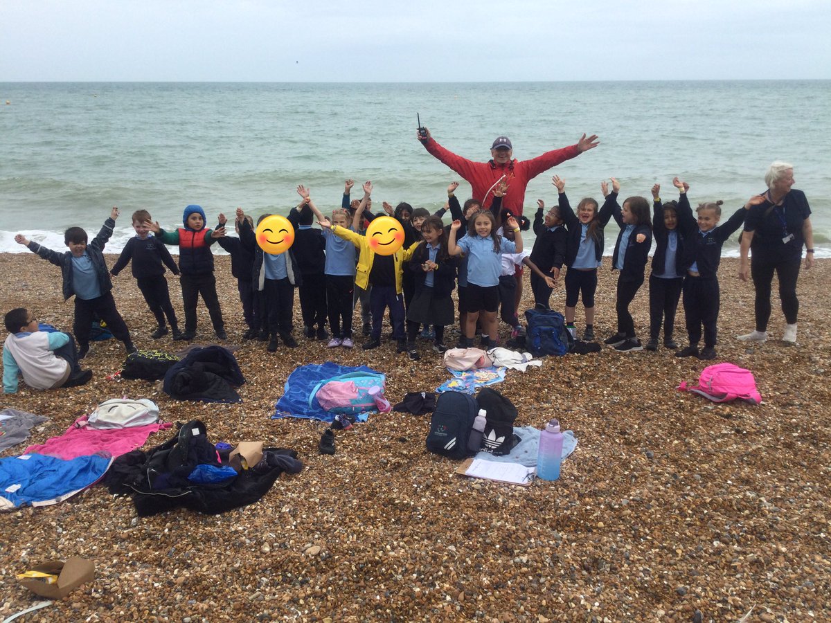 PrimaryWoody's tweet photo. Stefan the lifeguard taught 1K about being safe in the sea. He even gave us show and swam around the bay! #Brightonbeach #Brightonseafront #Stefanthelifeguard https://t.co/8dnrd1jils