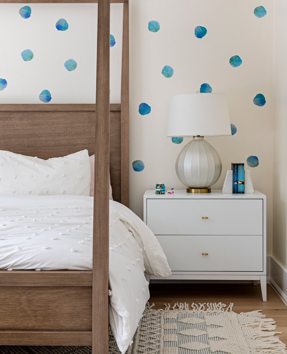 FlowDecor's tweet image. 🔵 Love this playful room by @nfgdesigns

💡Shelley Table Lamp

#flowdecor #lamp #lighting #ceramics #homedecor #interiordesign #luxuryhomedecor #light