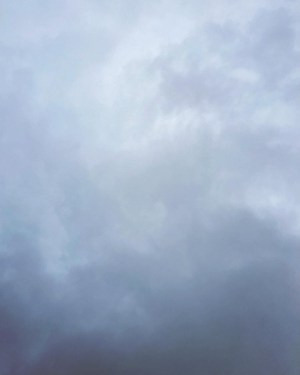 ataiga_0908's tweet image. Feeling uneasy due to changes in atmospheric pressure. 

Take care when outdoors.

#atmosphericpressure #anxiety #weather #worry #mood #stress #weatherchanges #pressurechange #healthmanagement #mentalhealth #relaxation #worrier #moodswings #peaceofmind #emotionalstability #mind