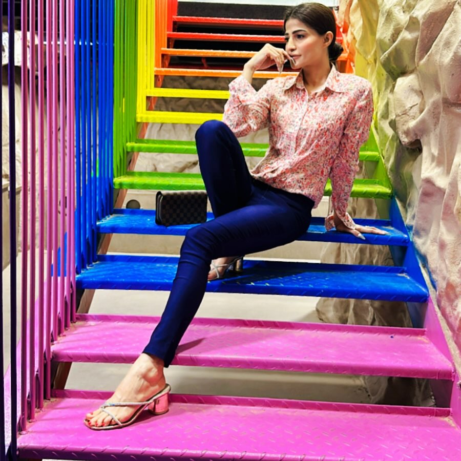sadafsafdi's tweet photo. #unitedcolorsofbenetton #colours #multicolor #life https://t.co/SHQ19LYDSB