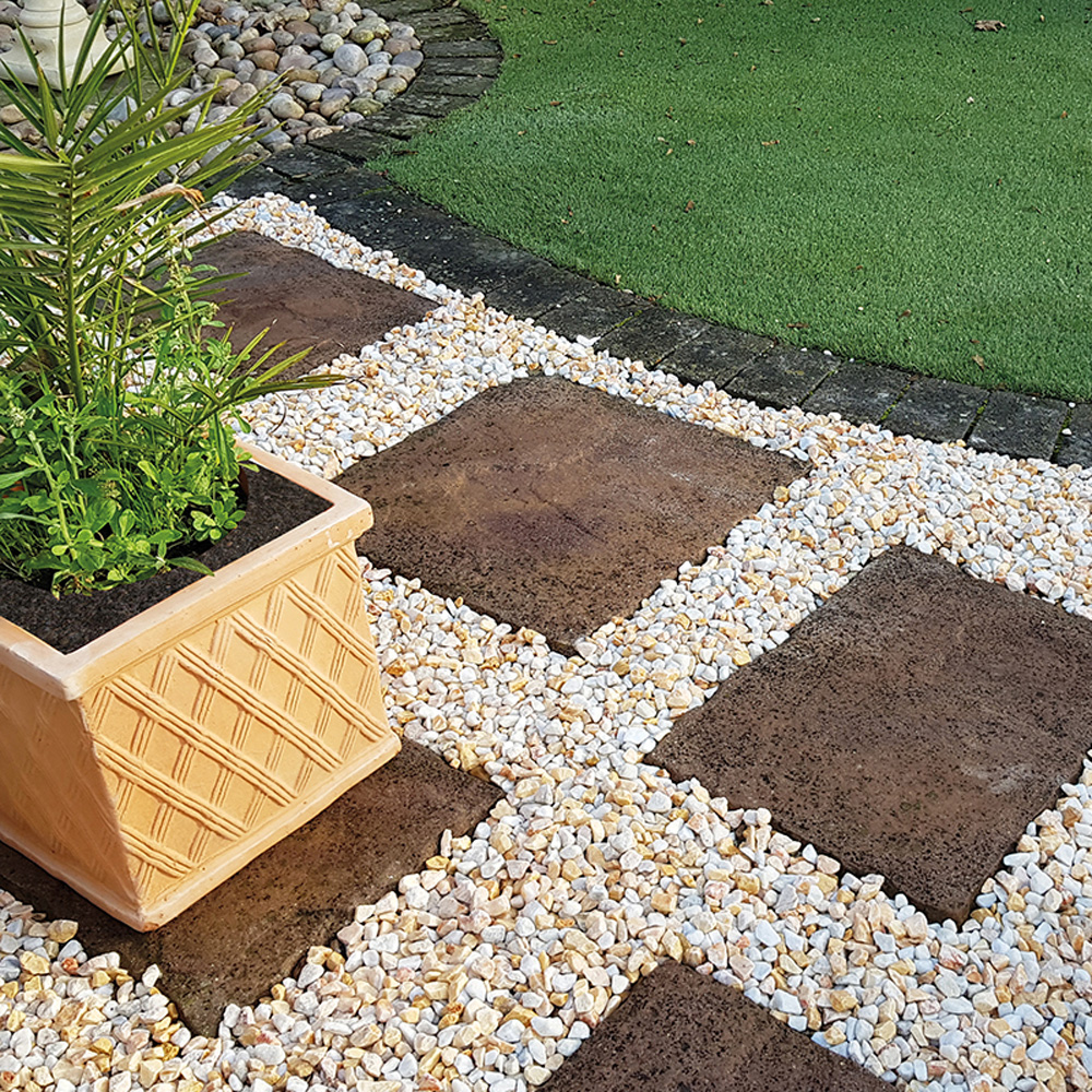 Transform your garden with our wide range of decorative aggregates. Order NOW!!
krmbs.com/garden-landsca…