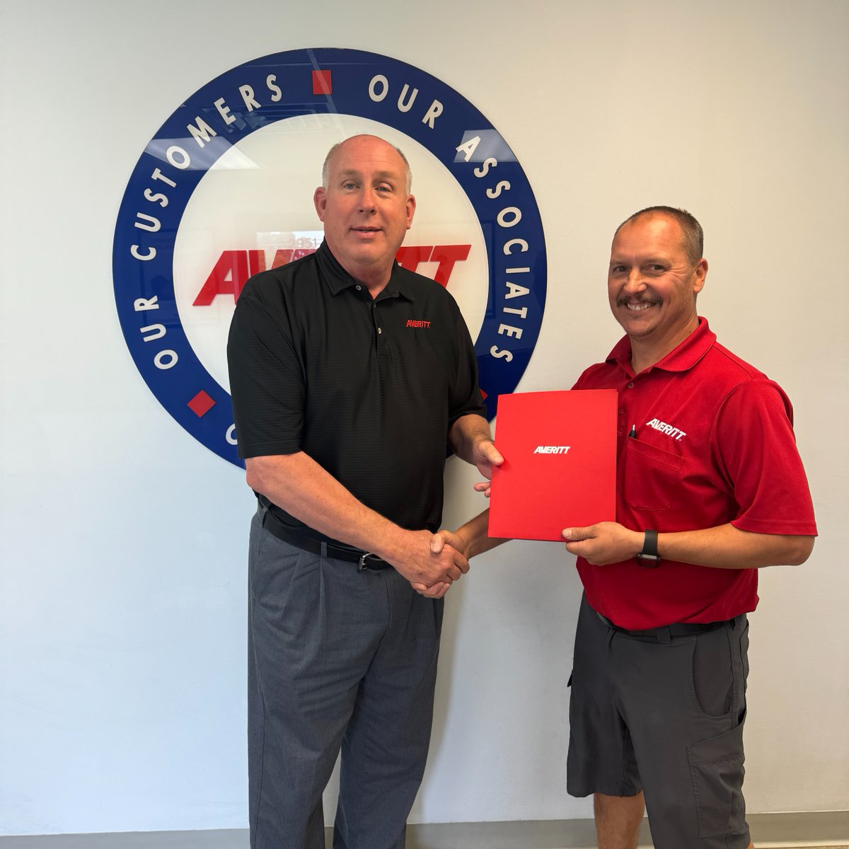 AverittOfficial's tweet photo. One of the key components to our culture is that we promote from within. We are excited to congratulate (in order of photos) Daniel Metcalf, Craig Foster, Hunter Arnold, and Erick Gallegos on recent promotions! 🎊 🌟 #PromoteFromWithin https://t.co/iCa3FSMb23