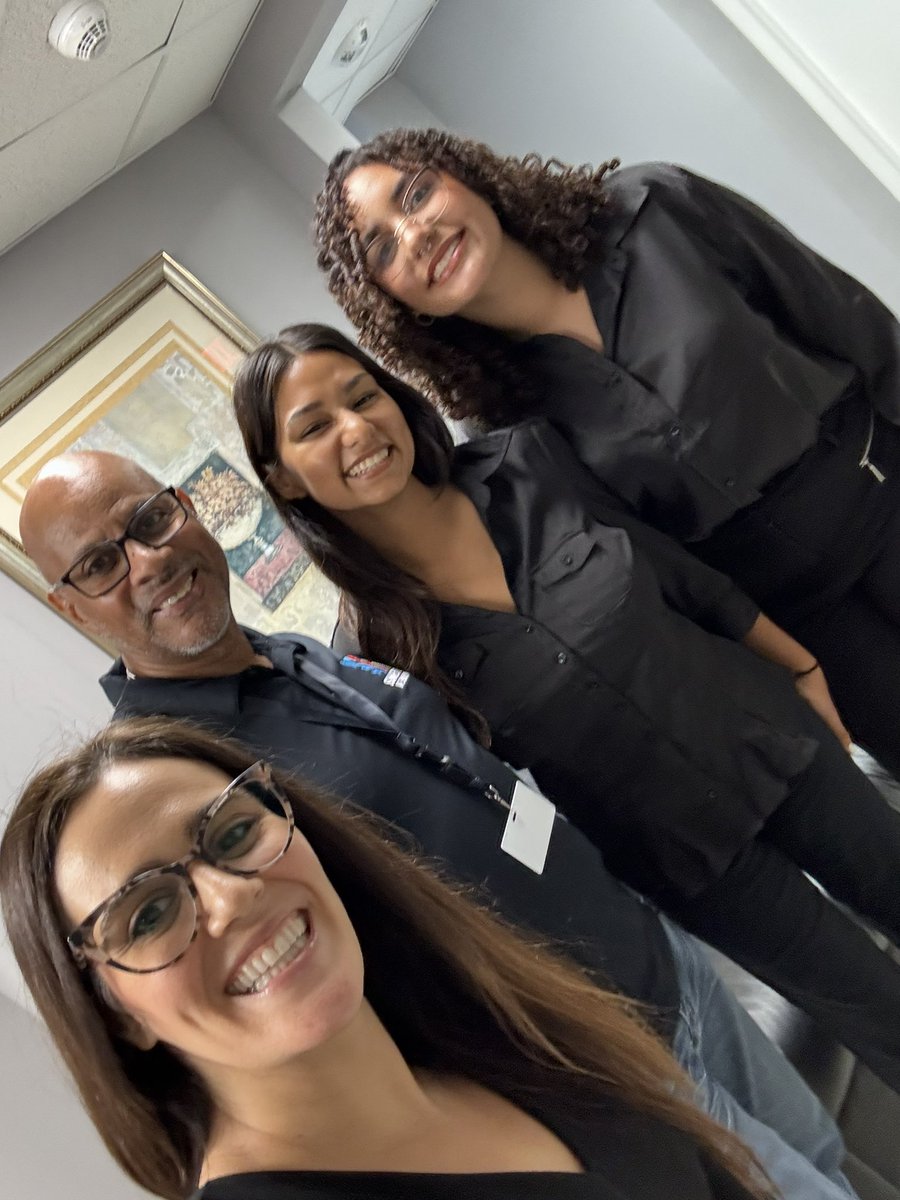 mlecITacad's tweet image. Internships in Action! A huge thank you the Dade County employers for giving our students this fantastic opportunity to gain real-world experience! @CTEMiami @drldiaz @NAFMiami @NAFCareerAcads