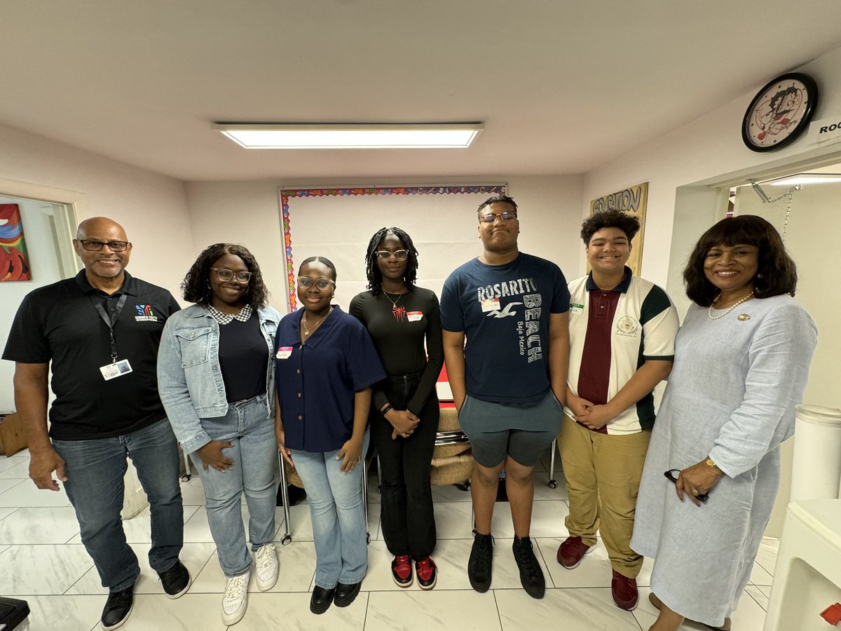 mlecITacad's tweet image. Our Internship Providers are from various industries giving our students knowledge and experience! @CTEMiami @drldiaz @NAFMiami @NAFCareerAcads