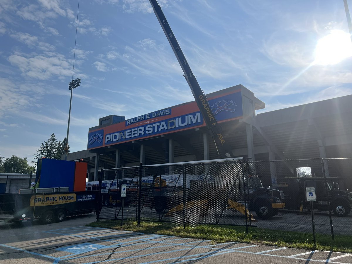 New signage on the stadium, going to be very nice. 

Go Neers ⛏️