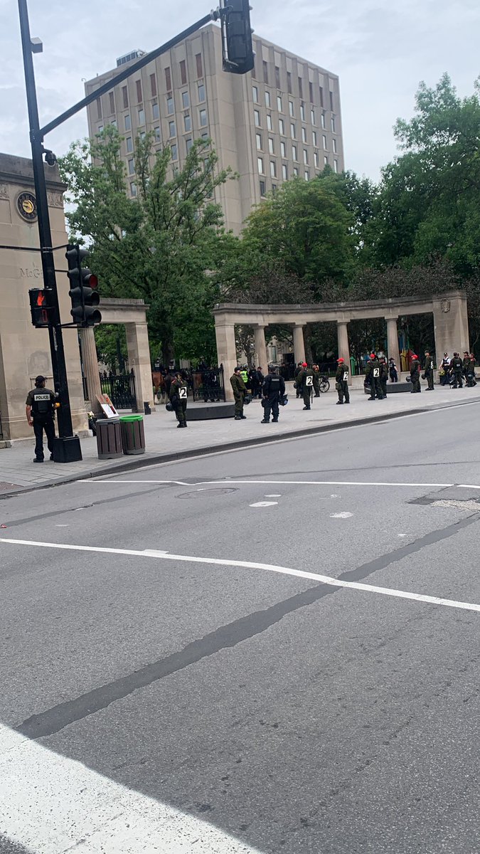 Security and police in front of Roddick gates.