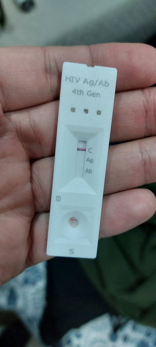 Sade276's tweet photo. Pero que modernidad la de ahora 👌 #testrapido #testvih https://t.co/Y2LFNHAgVd