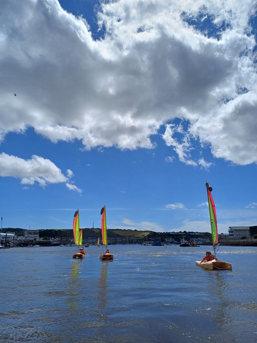 BcaSycamore's tweet photo. Back out on the water this afternoon in the glorious sunshine. #Residential https://t.co/00EyV8aW0X
