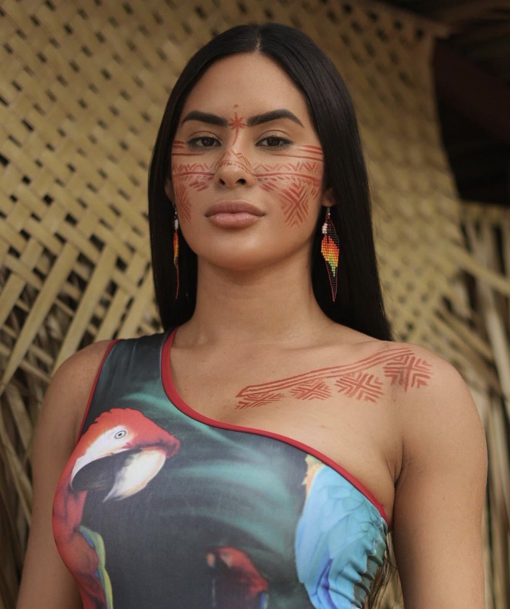 ALFINETEI's tweet photo. Todo mundo concorda que o Senado ter reconhecido o Festival de Parintins como manifestação da Cultura Nacional é efeito Isabelle Nogueira né?! https://t.co/qrNRT8SRCv