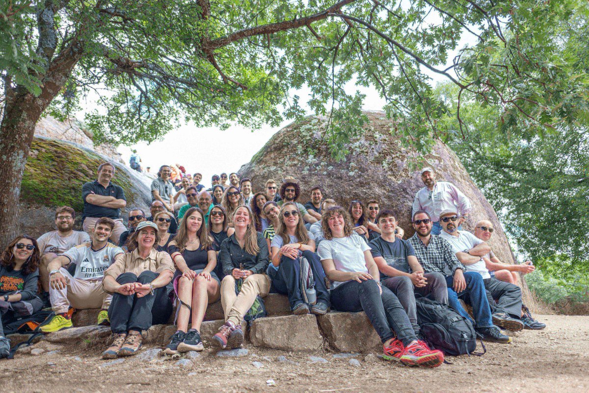 GrupoSylvestris's tweet image. 🎉 Hoy celebramos nuestro 11 Aniversario con:
 
💪🏻 equipo increíble de 41 personas
🌳 más de 6700 ha reforestadas
👥cerca de 1800 oportunidades de empleo rural

Seguimos con las mismas ganas con las que empezamos de llenar el mundo de árboles 🌳🌍 

#CompensamosCO2 #SembramosO2