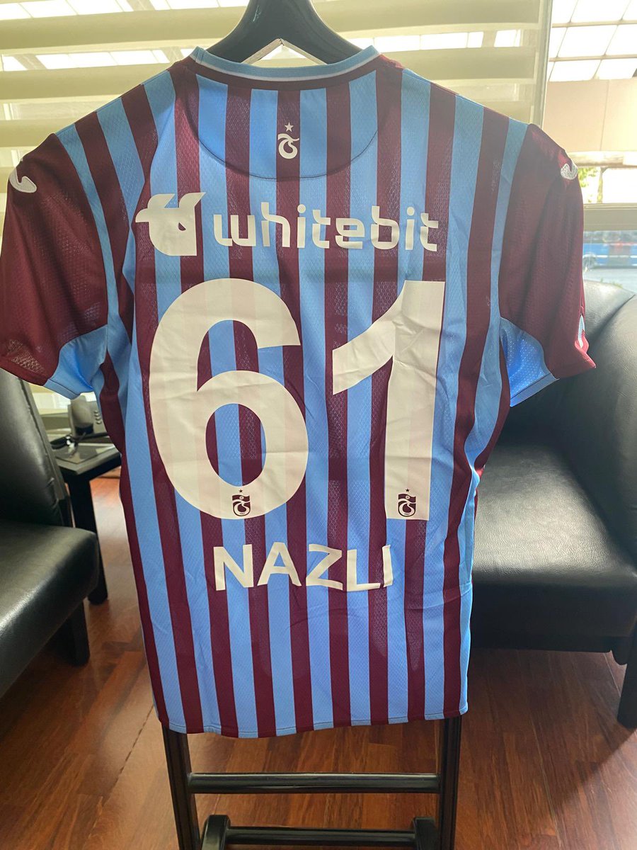 Trabzonspor Başkanı Sayın Ertuğrul Doğan’a ve Trabzonspor’a çok teşekkür ederim.

Benim için TRABZONSPOR olunca akan sular durur
♥️💙