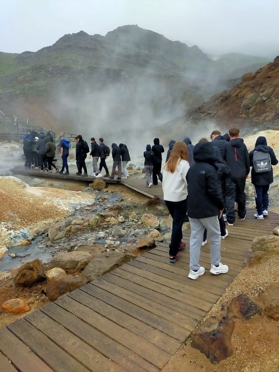 SamWardAcad's tweet photo. #SWAIceland24 https://t.co/HdKvwnBOiW