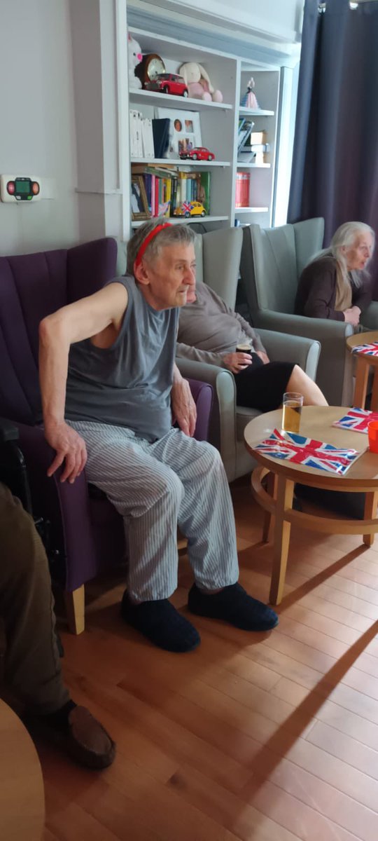 IsraelSieffCH's tweet photo. Getting ready for the football #fingerscrossed #treats #england https://t.co/A6seYeKn2Y