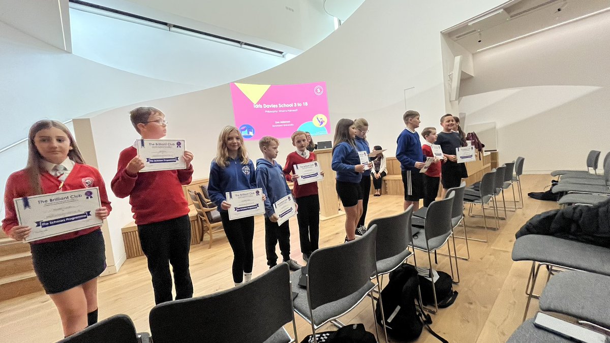 A very proud day seeing pupils from our cluster graduate from the Brilliant Club Programme, learn all about university life and take in the sights of Oxford <a href="/PrimaryWhite/">White Rose Primary</a> <a href="/BrilliantClub/">The Brilliant Club</a> <a href="/Phip_Primary/">Phillipstown Primary</a> <a href="/bawelps/">Bryn Awel Primary School</a> <a href="/fcwpa/">Fochriw Primary</a> <a href="/UpperRhymney/">Upper Rhymney</a>