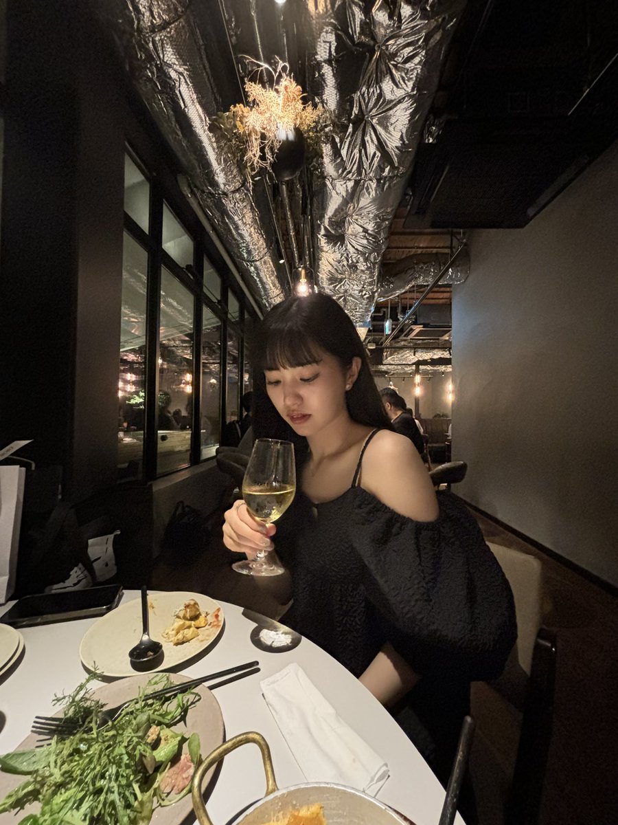 miyu___515's tweet photo. 毎年恒例お誕生日会お互いおめでとう https://t.co/dATOJfkgNa