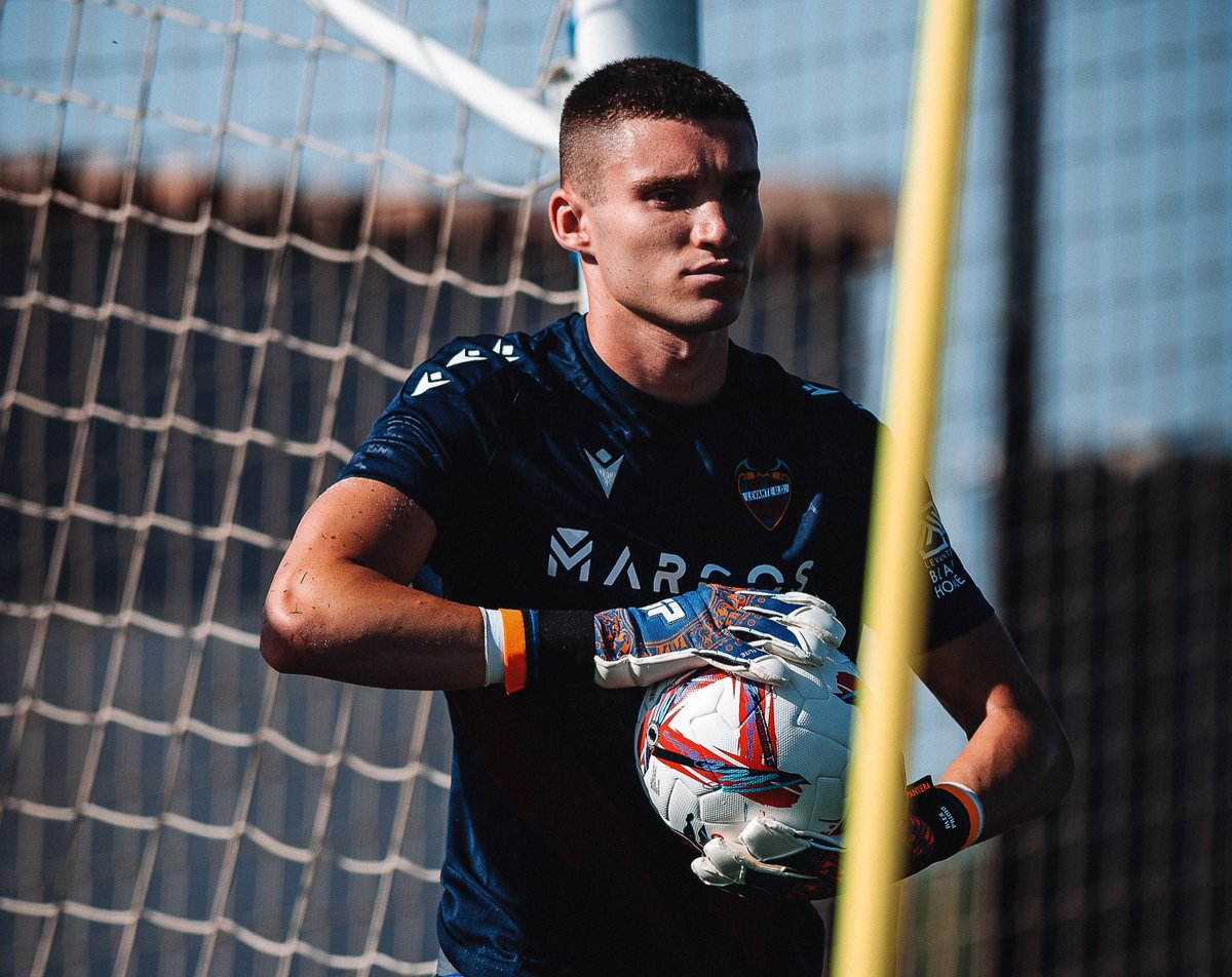 🙌 Día especial para <a href="/alexpriimo/">Alex Primo</a> 

🔛 Se une a la pretemporada 
🎂 Cumple 20 años 

🥳 Felicidades, a disfrutarlos