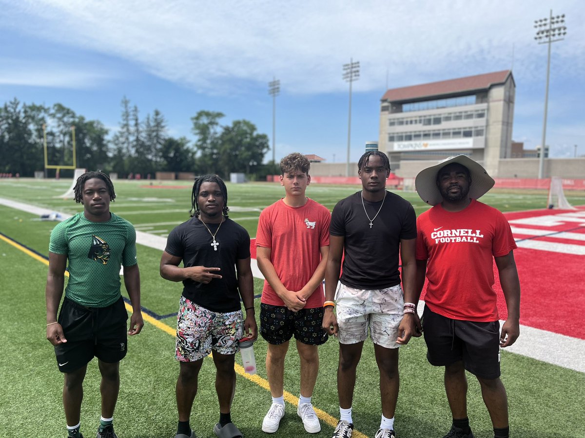 Jalen Labranche (@begreat_white) on Twitter photo Had a great time at <a href="/BigRed_Football/">Cornell Football</a> appreciate <a href="/BlandenCoach/">Will Blanden</a> for showing us around.
<a href="/Brandon_Odoi/">Brandon Odoi</a> <a href="/FootballHotbed/">Football Hotbed</a> <a href="/AYE_DUB/">Coach White</a> Had a great time at <a href="/BigRed_Football/">Cornell Football</a> appreciate <a href="/BlandenCoach/">Will Blanden</a> for showing us around.
<a href="/Brandon_Odoi/">Brandon Odoi</a> <a href="/FootballHotbed/">Football Hotbed</a> <a href="/AYE_DUB/">Coach White</a>